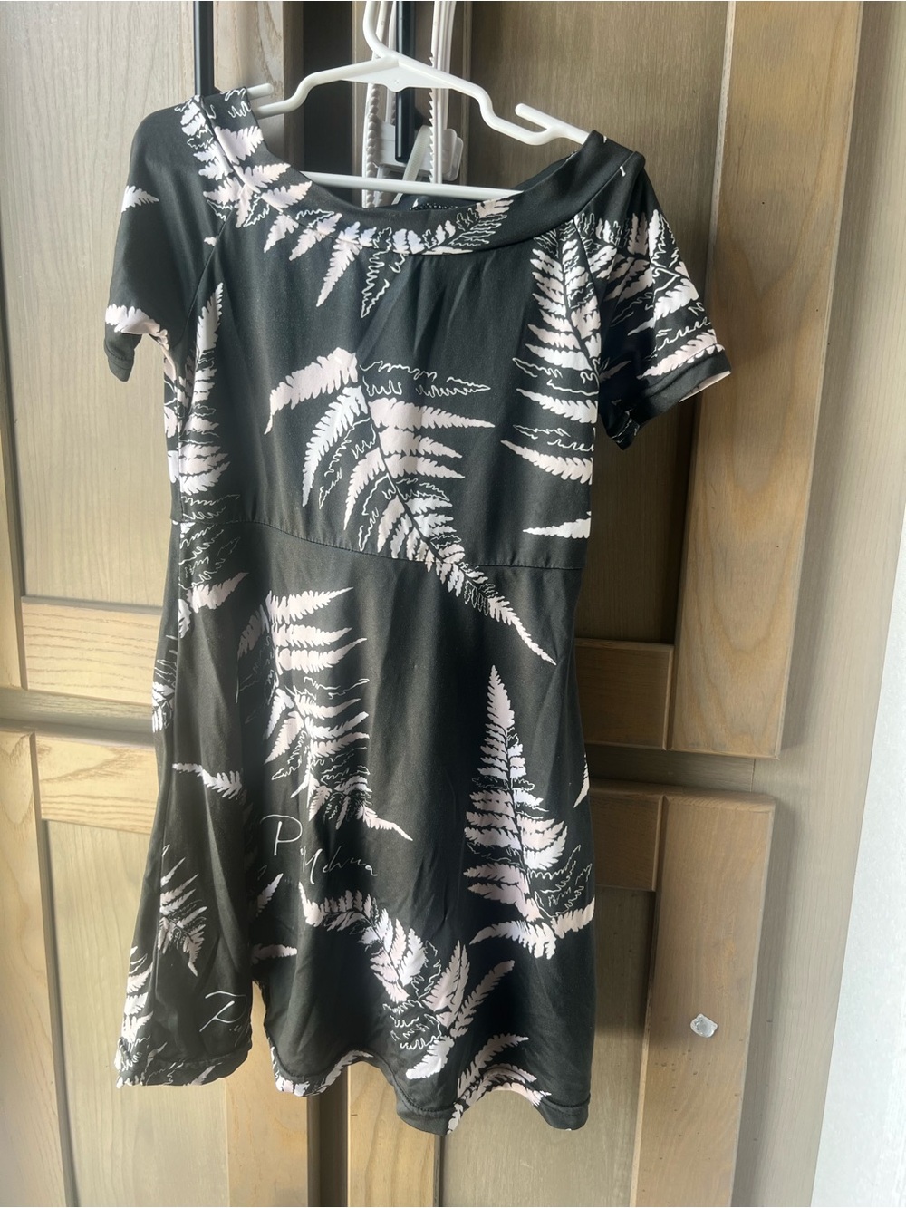 Pulelehua Casual Black & Light Pink Fern Print Kids Dress Size L